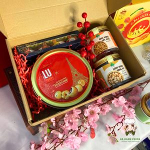 Set qùa tết nhân viên.