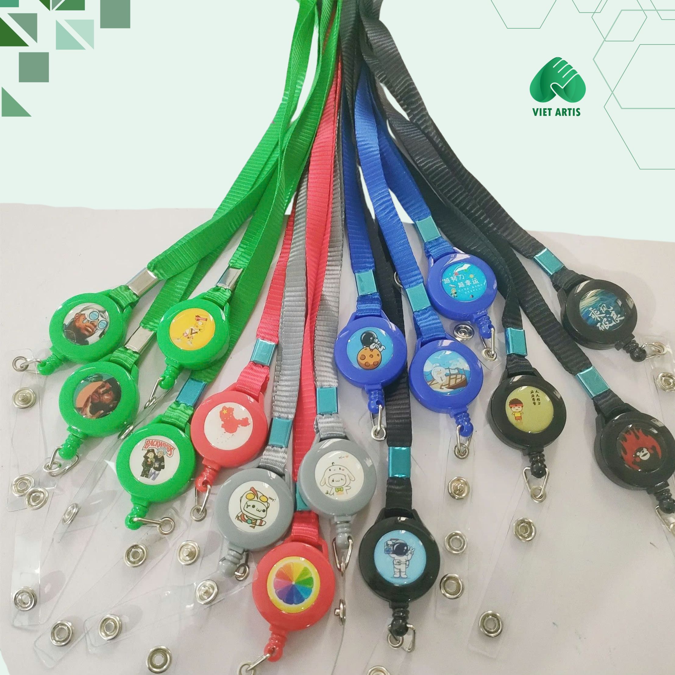Dây đeo thẻ có yoyo. Dây đeo huy hiệu làm quà tặng.