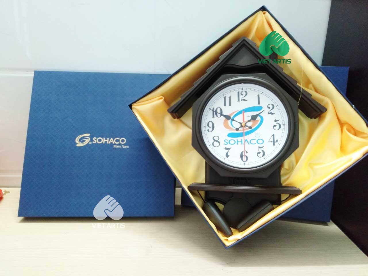 Đồng hồ Treo Tường In Logo SO HA CO