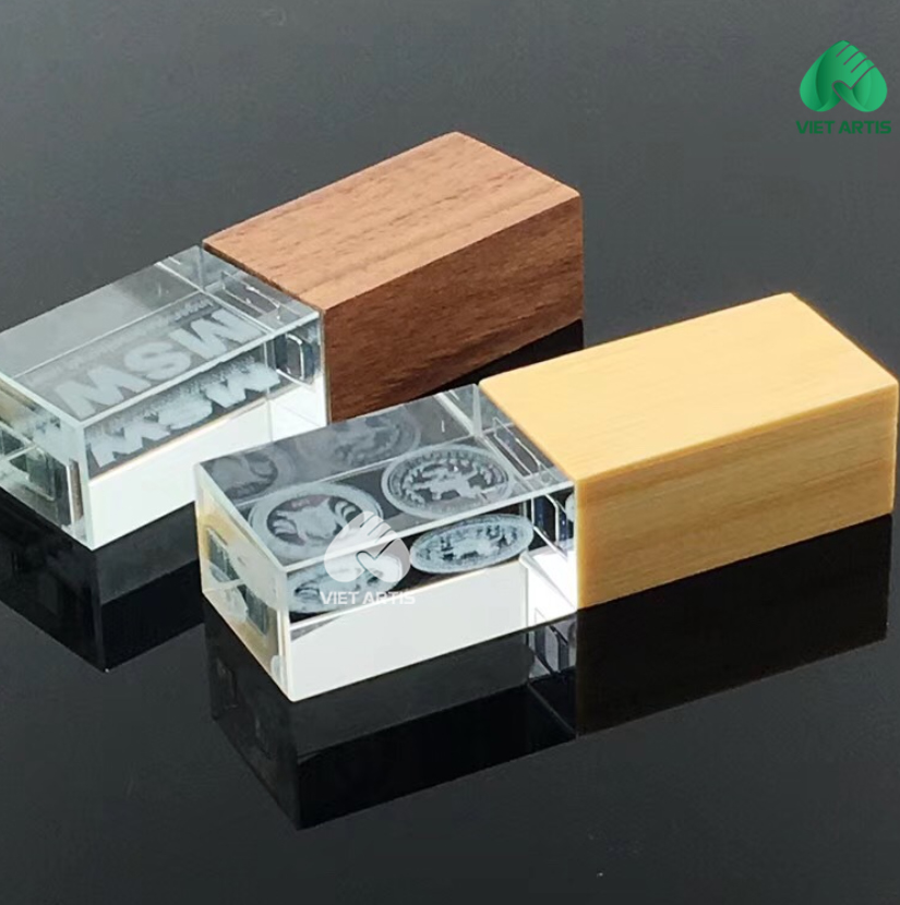 USB pha lê khối trụ chữ nhật